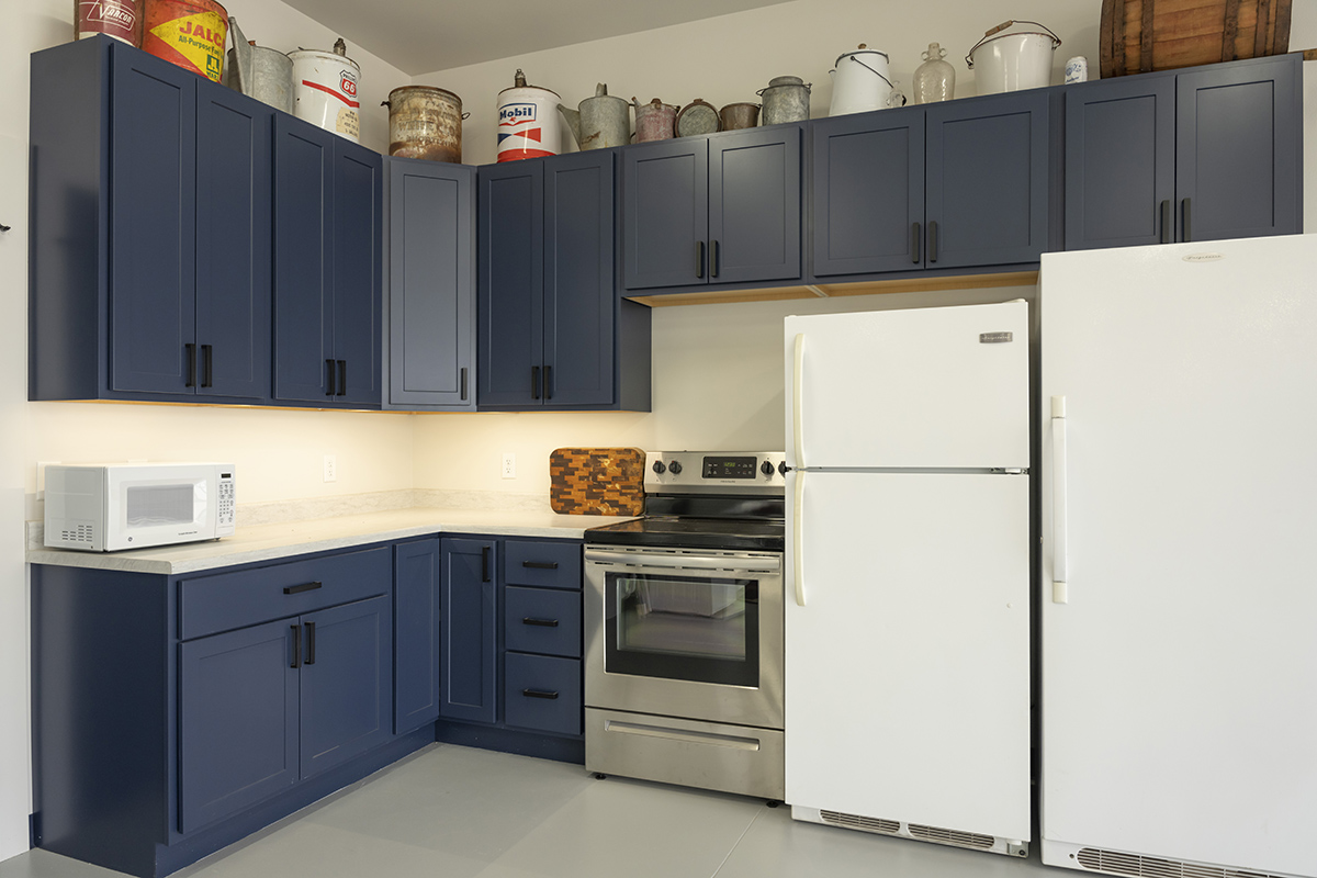 Blue kitchen cabinets