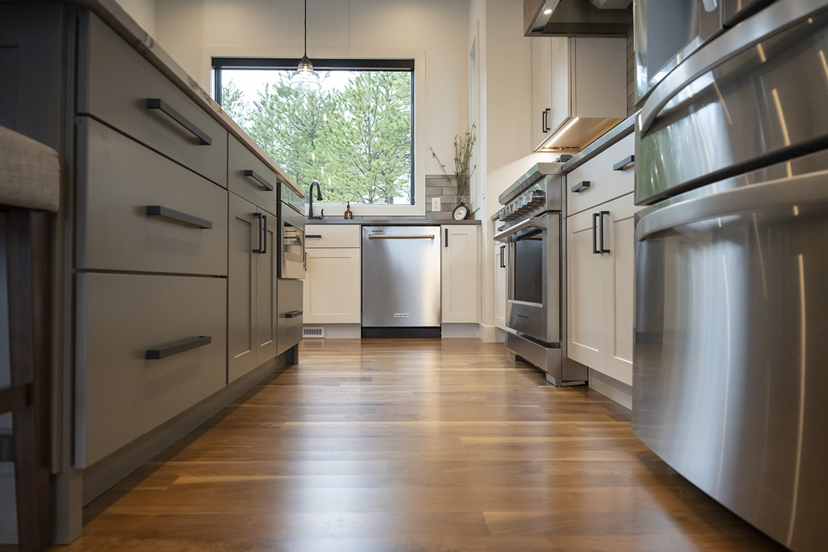 White and gray kitchen cabinets