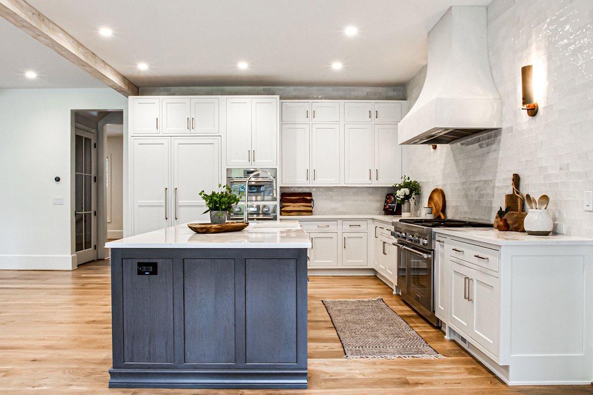 dark stained and White kitchen cabinets