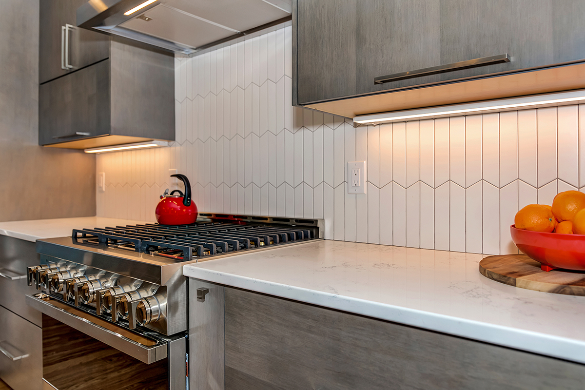 gray stained kitchen cabinets