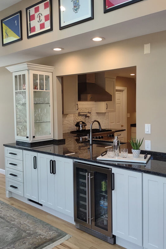 white kitchen cabinets
