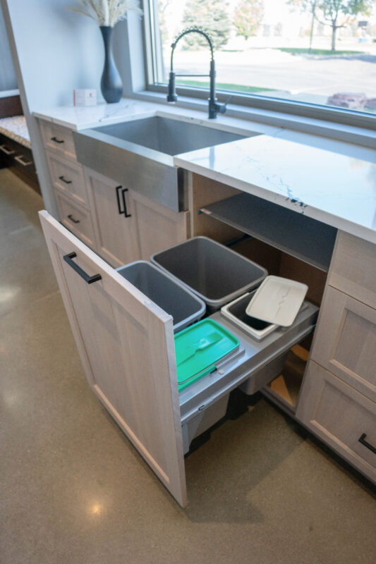 Kitchen with Pampas stain