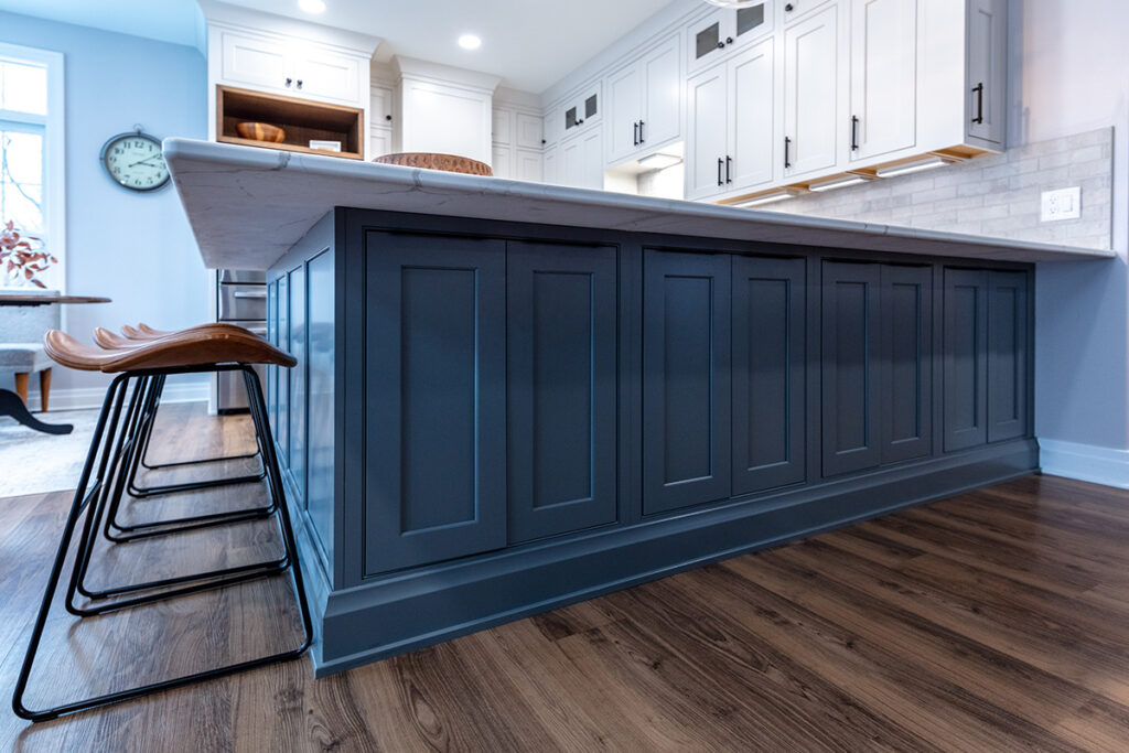 Modern Inset Kitchen - Showplace Design Center