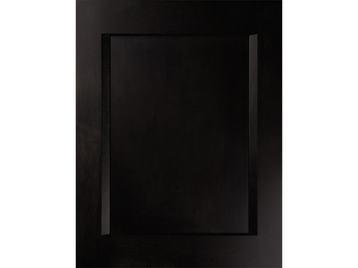 Wren door in Maple Midnight