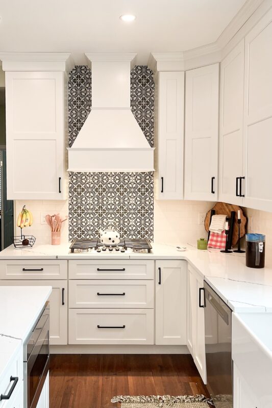 White painted kitchen cabinets