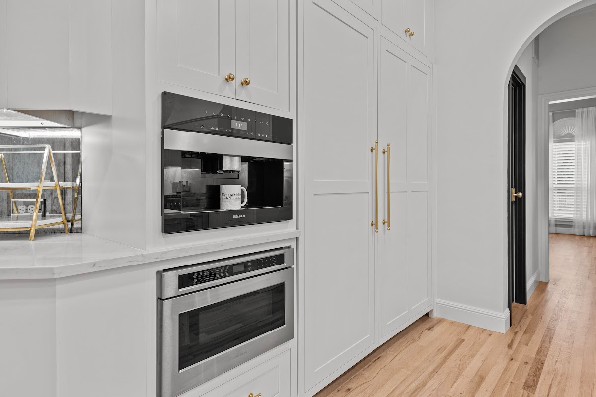 White kitchen perimeter cabinets