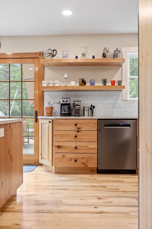 Rustic Alder Natural kitchen