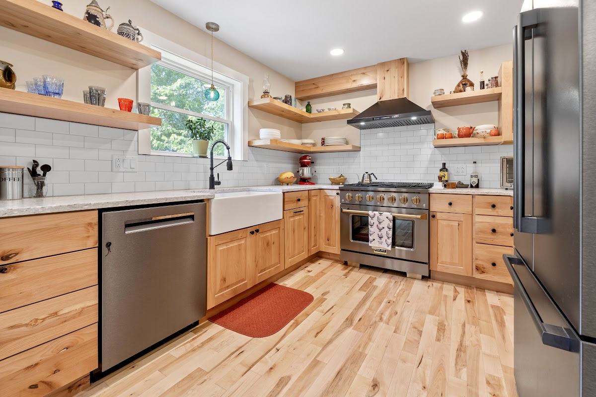 Rustic Alder Natural kitchen