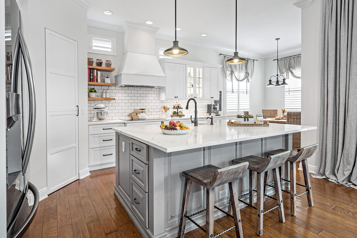 White and gray kitchen cabinets